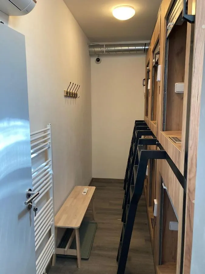 Capsule Hostel Erbenova Prag