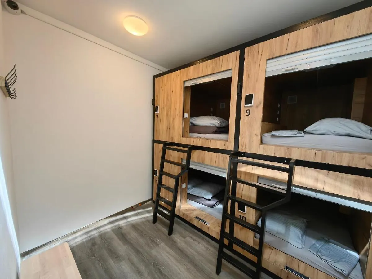 Capsule Hostel Erbenova Prag
